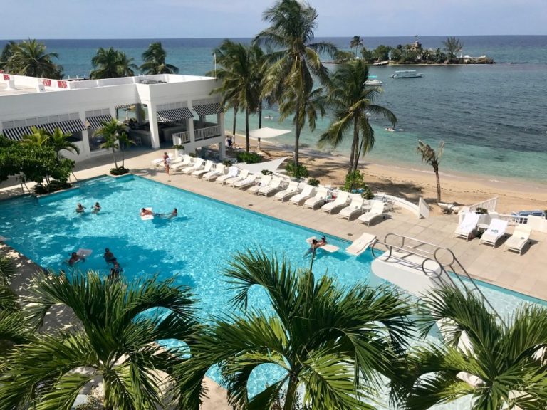 Couples Tower Isle, Jamaicai All Inclusive Resort