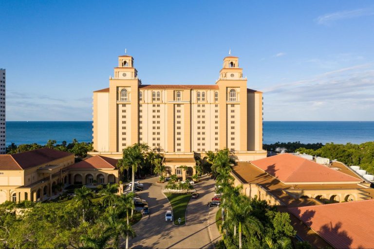 The Ritz Carlton, Naples - Beach resort Vacation Destination